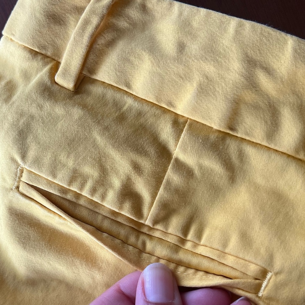 🔵 Banana Republic sz4 bright sunshine yellow shorts - Picture 4 of 8